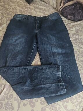 Gloria Vanderbilt, ALL around slimmy effect, amanda jeans, blue< 10sh. Stretchy